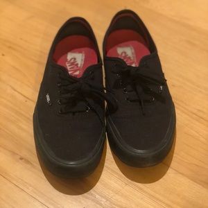 All Black Ultracush Authentic Vans